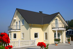 Wir helfen Ihnen, sich den Wunsch nach dem eigenen Haus zu erf&uuml;llen